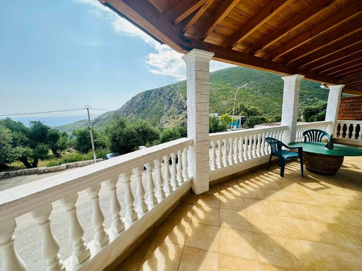 Villa Vista Himare Exteriör bild